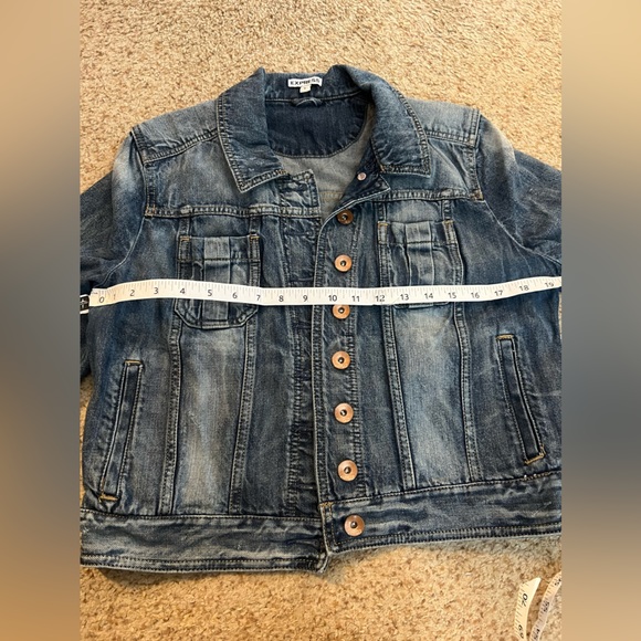 Women’s Express Jean Jacket - Picture 13 of 14
